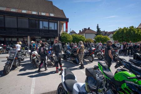 Štirinajsto moto žegnanje na Ravnah (5)